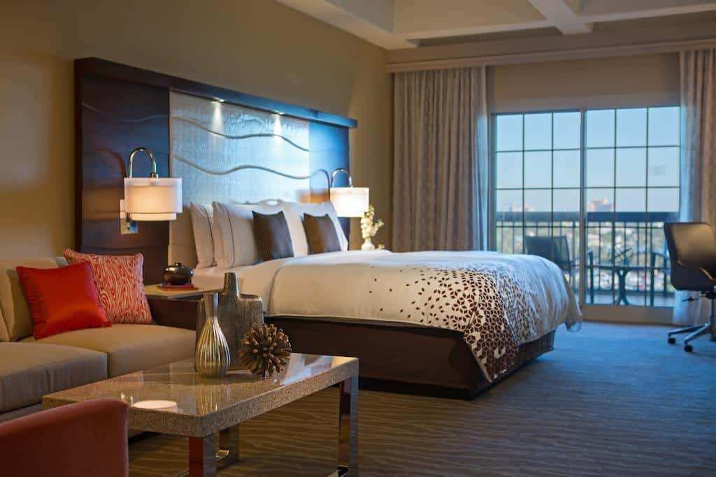 Quarto de casal no Renaissance Orlando at SeaWorld